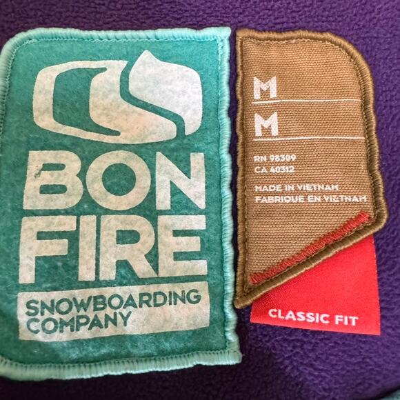 Bonfire Red Stripe Softshell Snowboard Jacket Women M Hooded Classic Fit - Picture 12 of 16